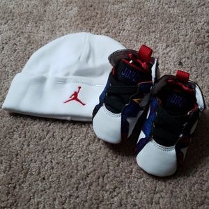 Baby jordan gift set